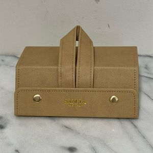 SANCIA SUNGLASSES CASE - EUC